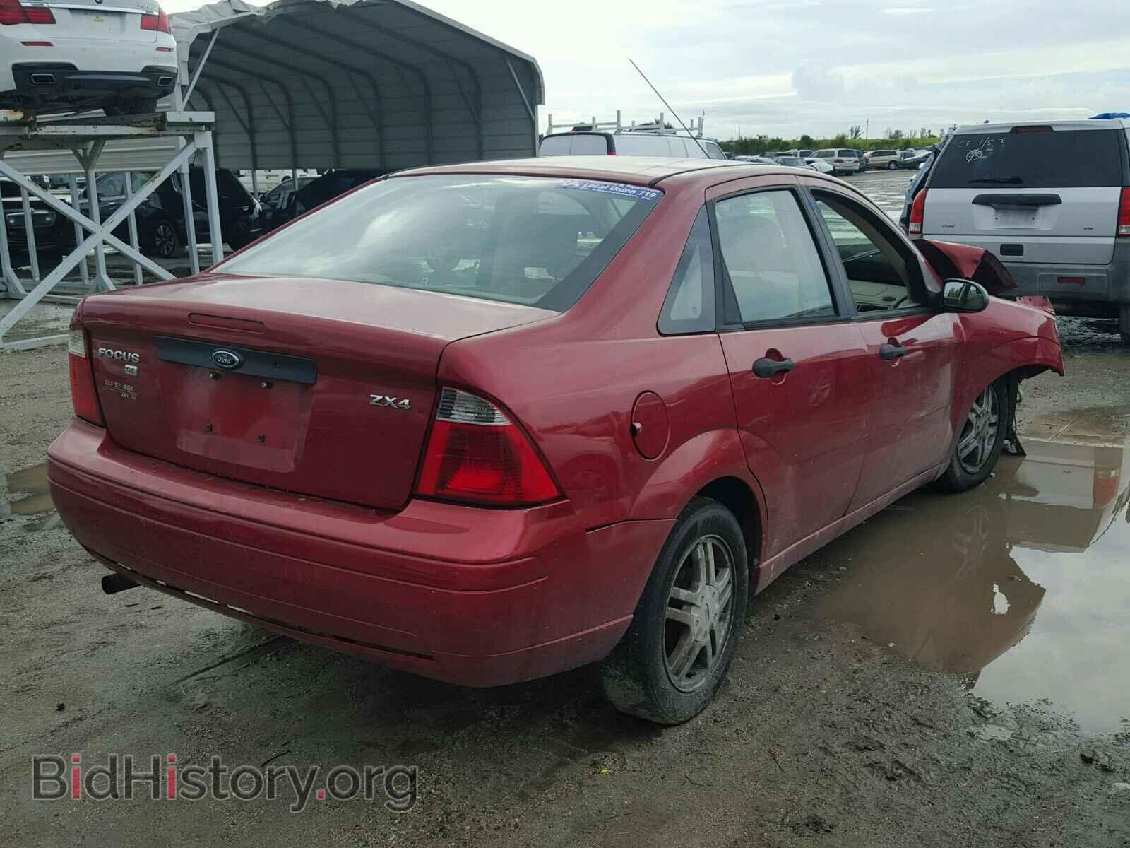 2005 FORD FOCUS - VIN: 1FAFP34N75W166765 - Фото 4