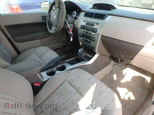 2009 FORD FOCUS - VIN: 1FAHP35N29W174818 - Photo 5