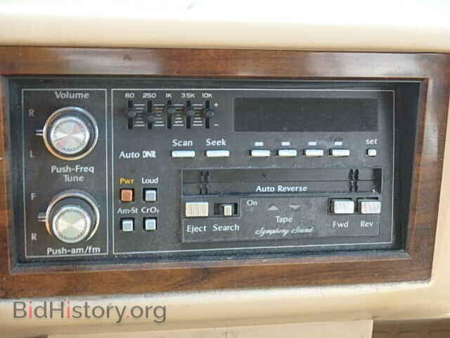 1987 CADILLAC DEVILLE - VIN: 1G6CD5188H4237264 - Photo 9