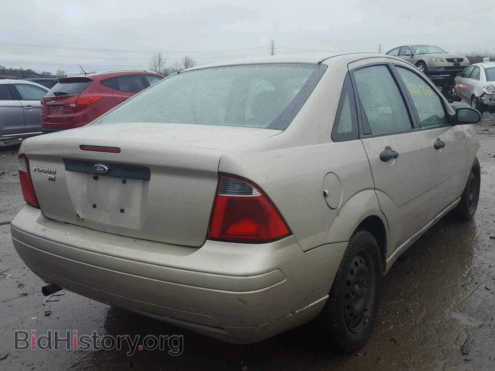 2007 FORD FOCUS - VIN: 1FAFP34NX7W155942 - Фото 4