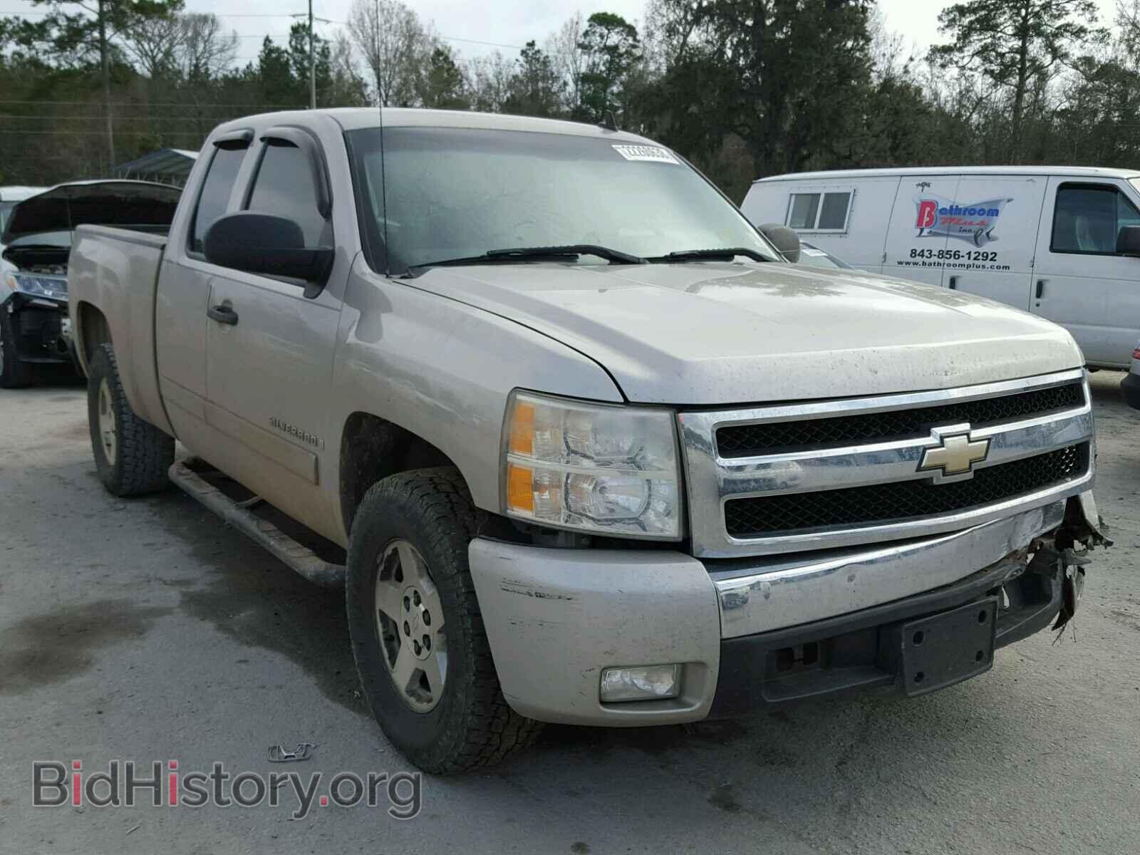 Фотография 1GCEC19017Z550562 - CHEVROLET SILVERADO 2007