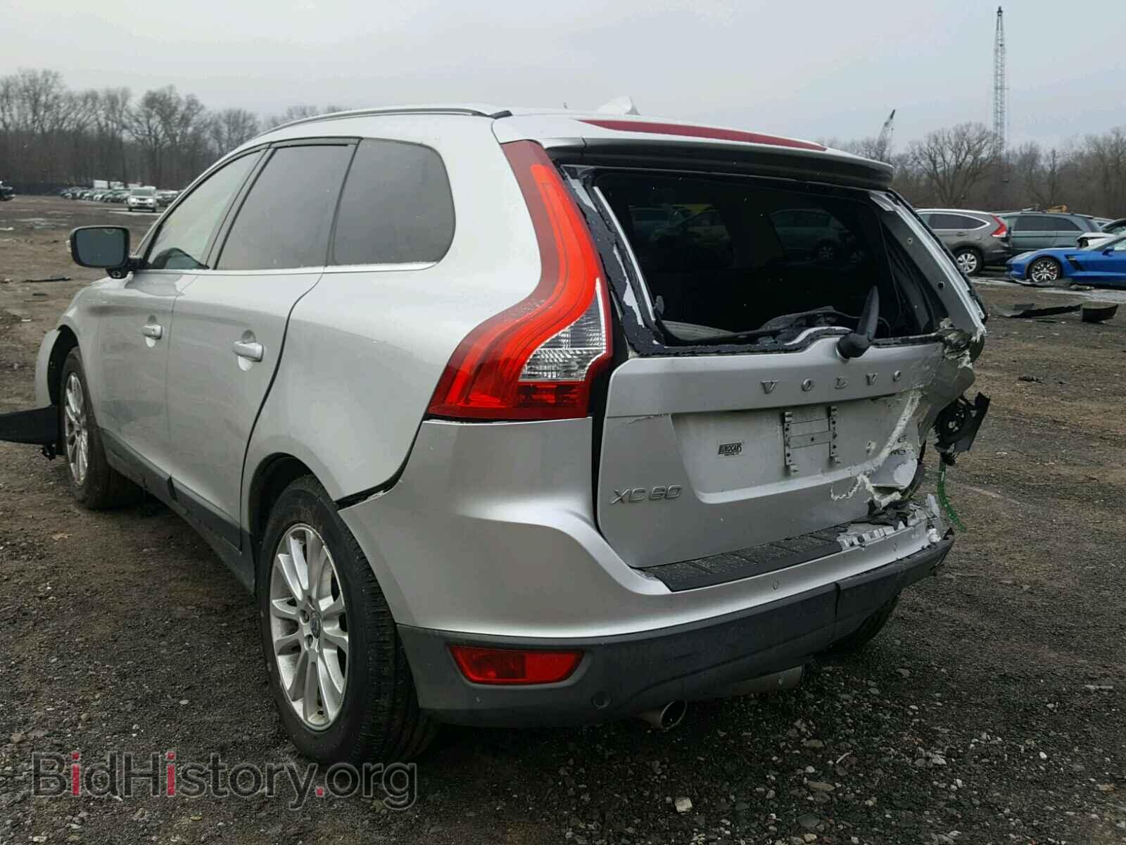 2010 VOLVO XC60 - VIN: YV4992DZ2A2021632 - Фото 3
