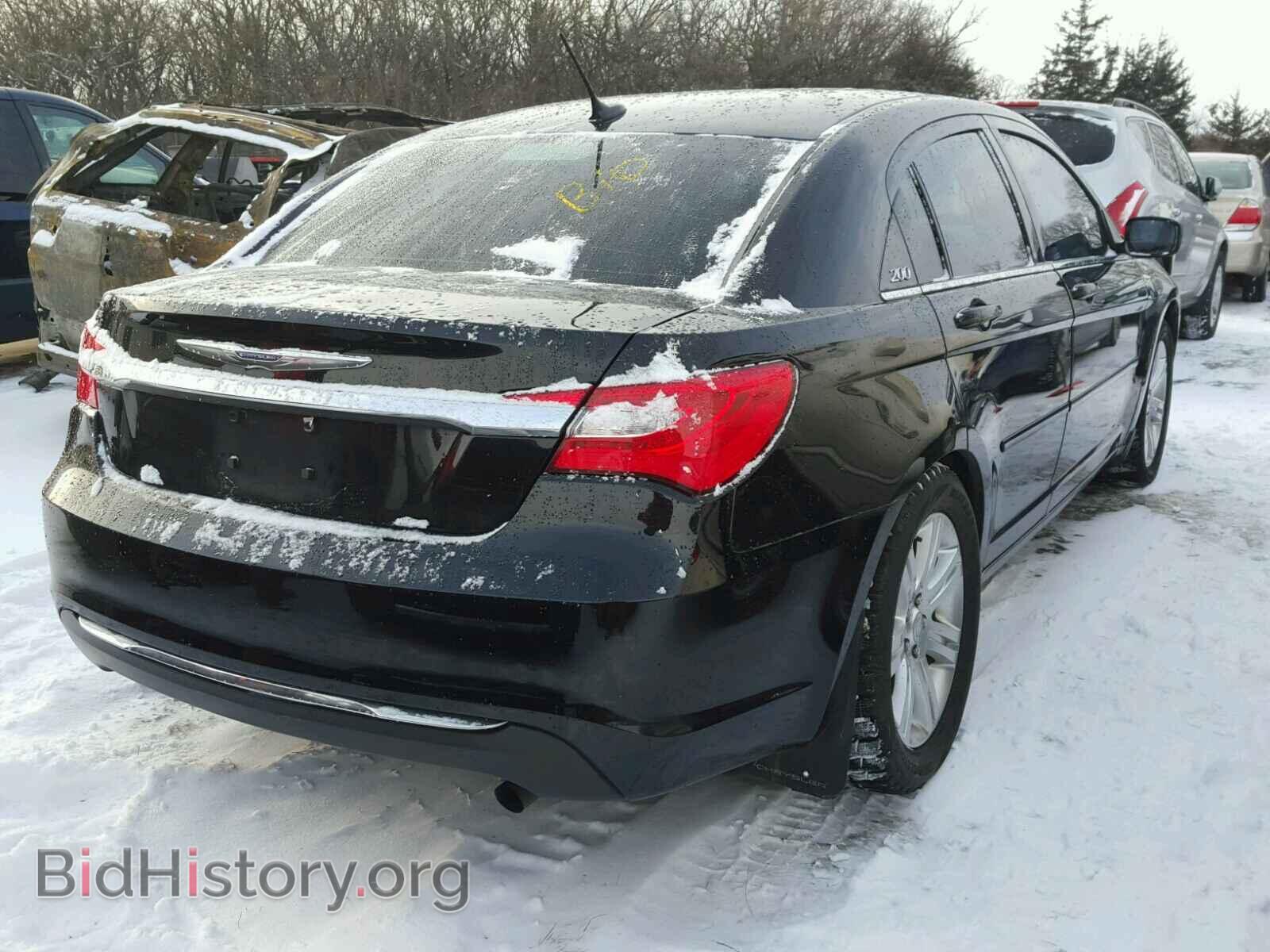 2011 CHRYSLER 200 - VIN: 1C3BC1FB5BN615751 - Фото 4