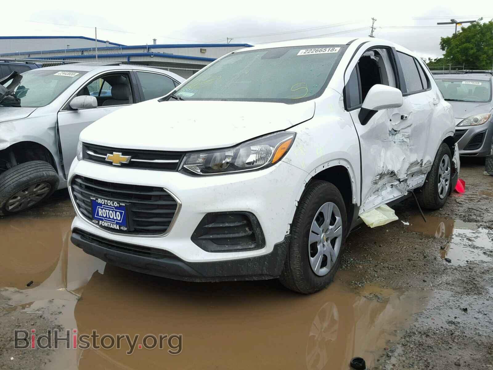2017 CHEVROLET TRAX - VIN: 3GNCJKSB2HL280286 - Фото 2