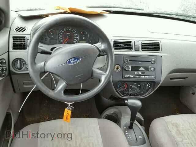 2005 FORD FOCUS - VIN: 1FAFP34N15W217564 - Фото 10