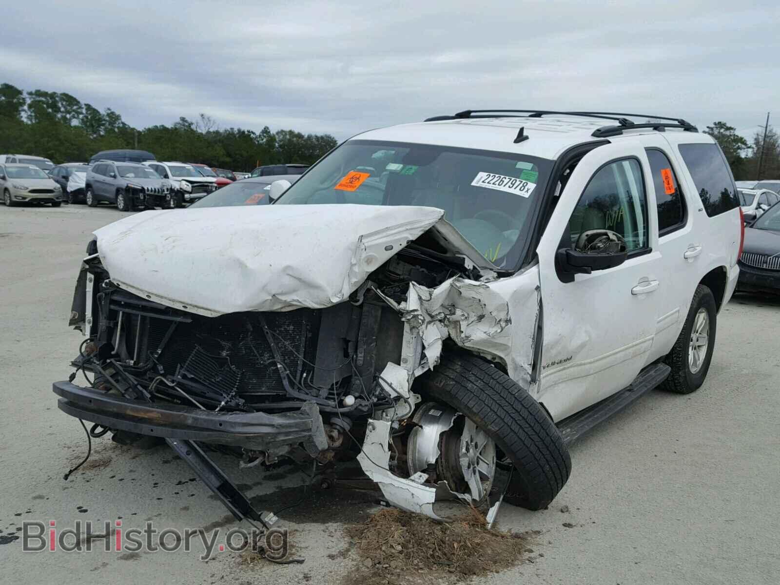 2010 GMC YUKON - VIN: 1GKUKCE07AR158441 - Фото 2