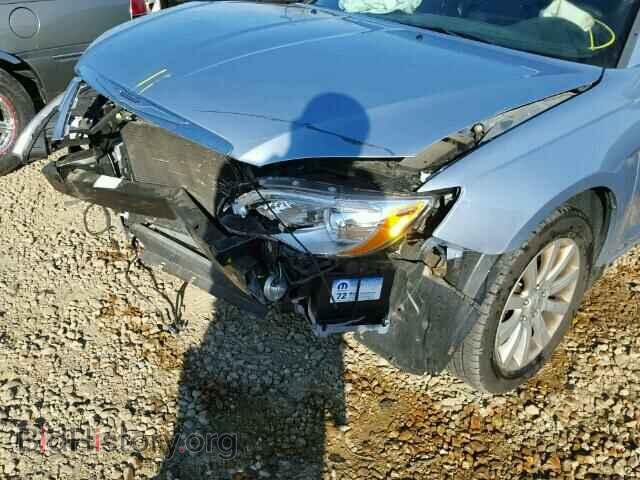 2012 CHRYSLER 200 - VIN: 1C3CCBBB4CN289295 - Фото 10
