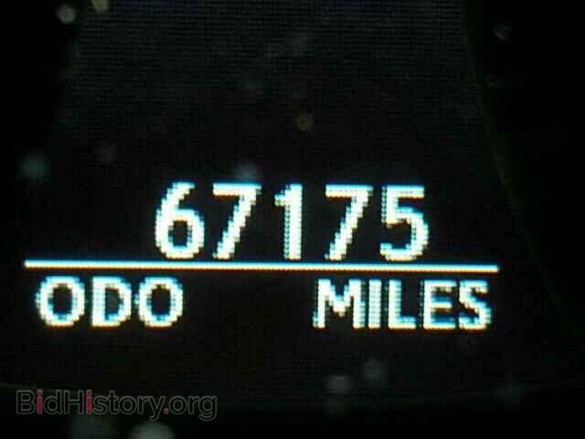 2011 LEXUS LS460 - VIN: JTHCL5EF0B5009865 - Photo 8