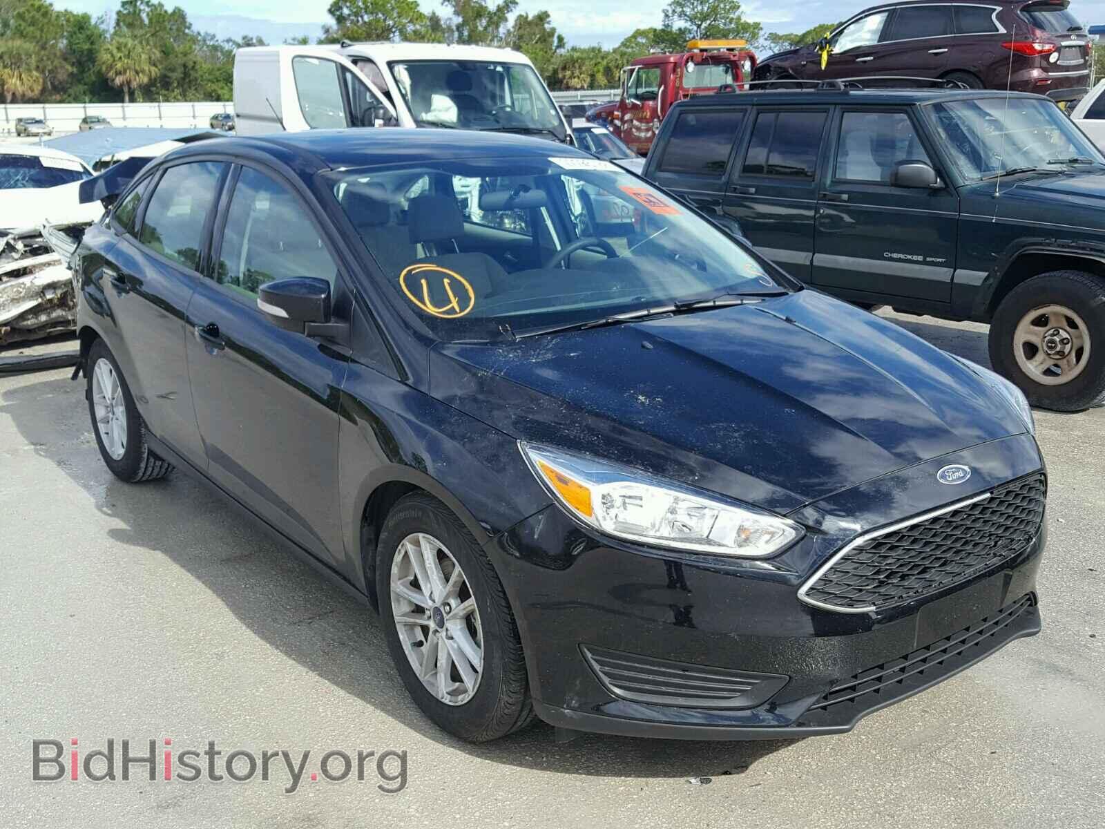 Photo 1FADP3F27HL252061 - FORD FOCUS 2017