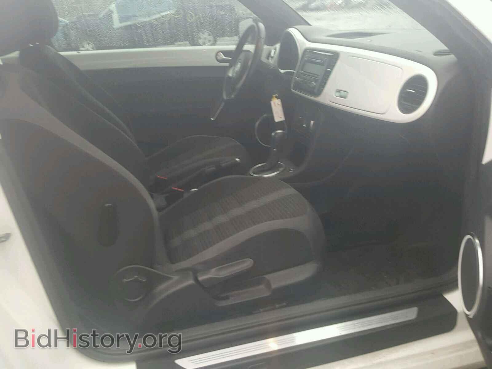 2012 VOLKSWAGEN BEETLE - VIN: 3VWVA7AT6CM603344 - Фото 5