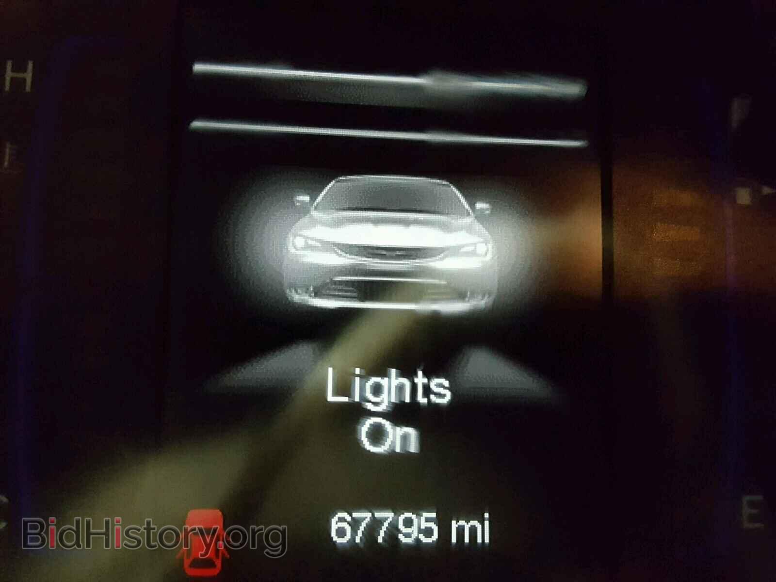 2015 CHRYSLER 200 - VIN: 1C3CCCBB6FN535547 - Photo 8
