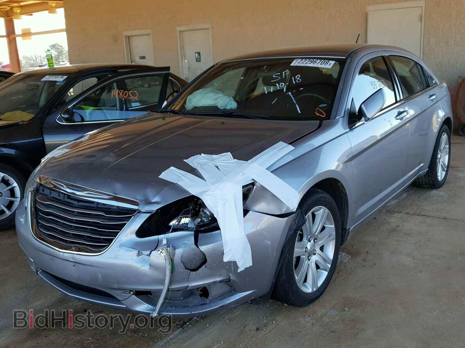 2013 CHRYSLER 200 - VIN: 1C3CCBBB8DN600034 - Photo 2