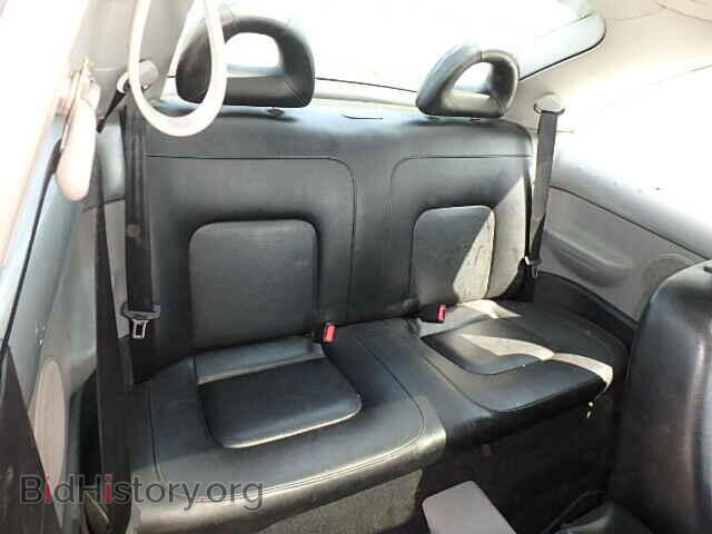 2000 VOLKSWAGEN BEETLE - VIN: 3VWCC21C8YM469528 - Фото 6