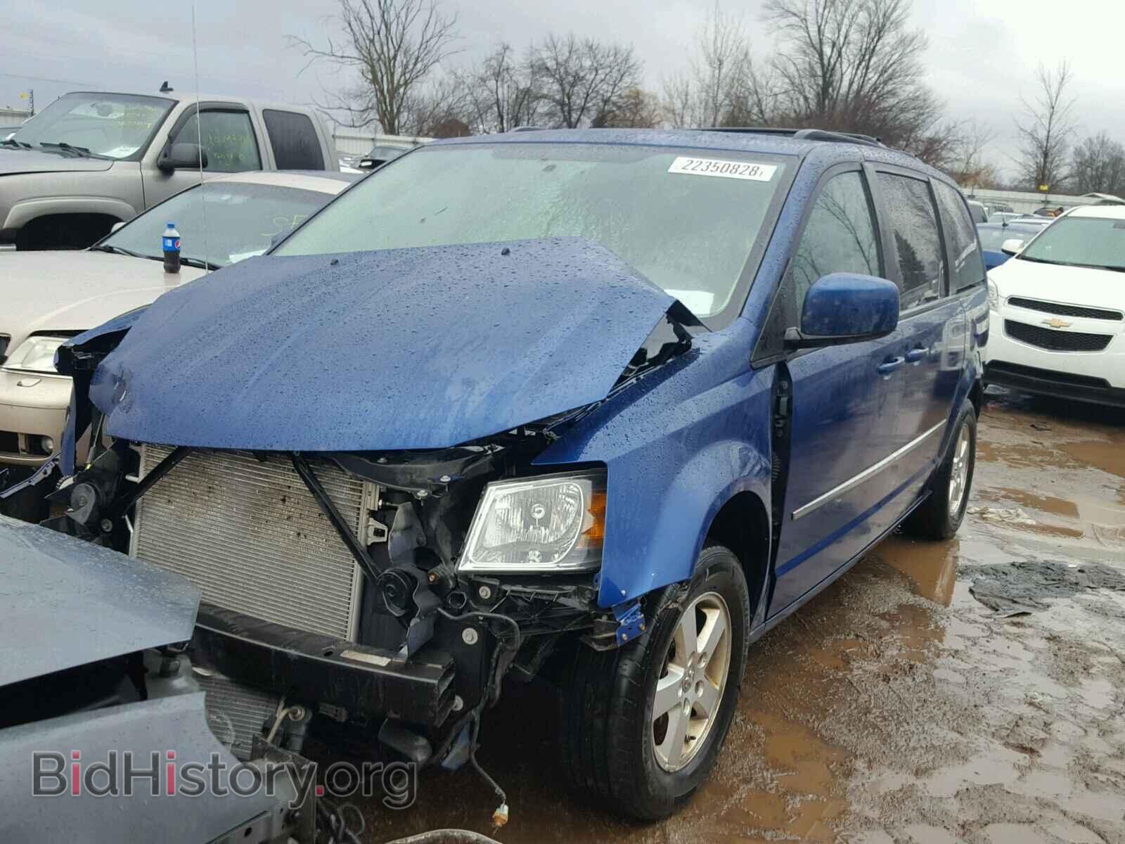 2010 DODGE CARAVAN - VIN: 2D4RN5DX2AR125850 - Фото 2