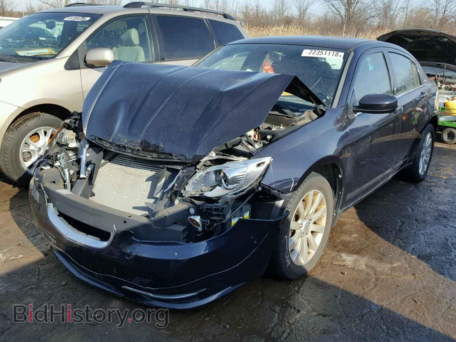 2011 CHRYSLER 200 - VIN: 1C3BC1FB6BN568813 - Фото 2