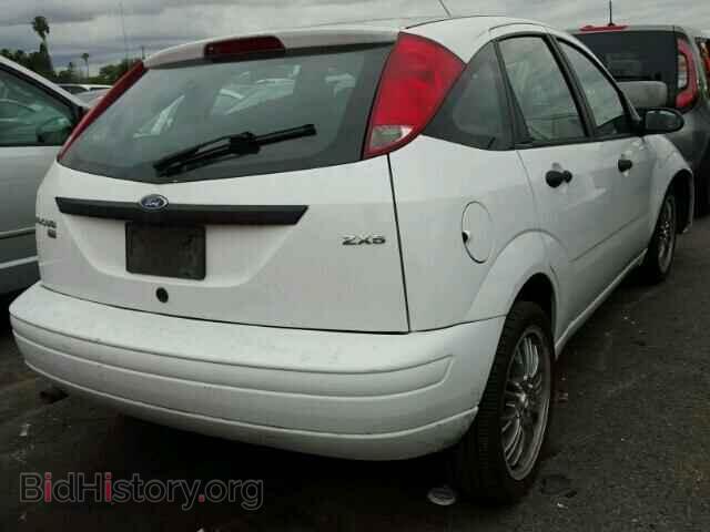 2005 FORD FOCUS - VIN: 3FAFP37N25R133381 - Фото 4
