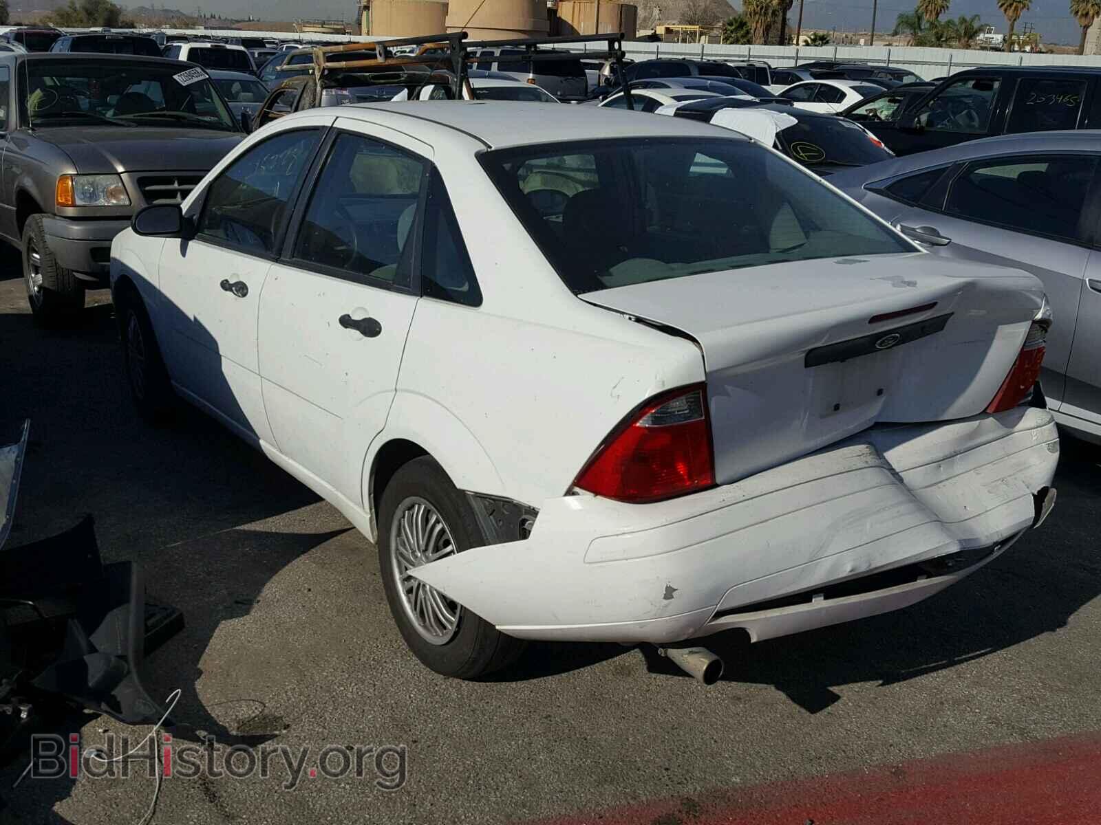 2005 FORD FOCUS - VIN: 1FAFP34N45W188335 - Фото 3