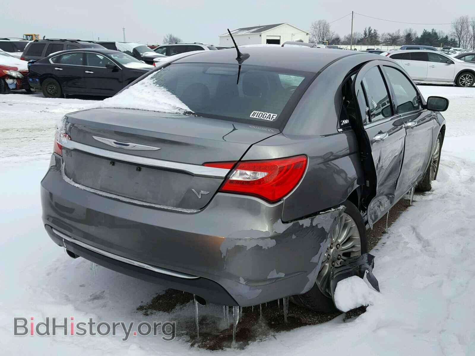 2013 CHRYSLER 200 - VIN: 1C3CCBCG2DN593480 - Фото 4