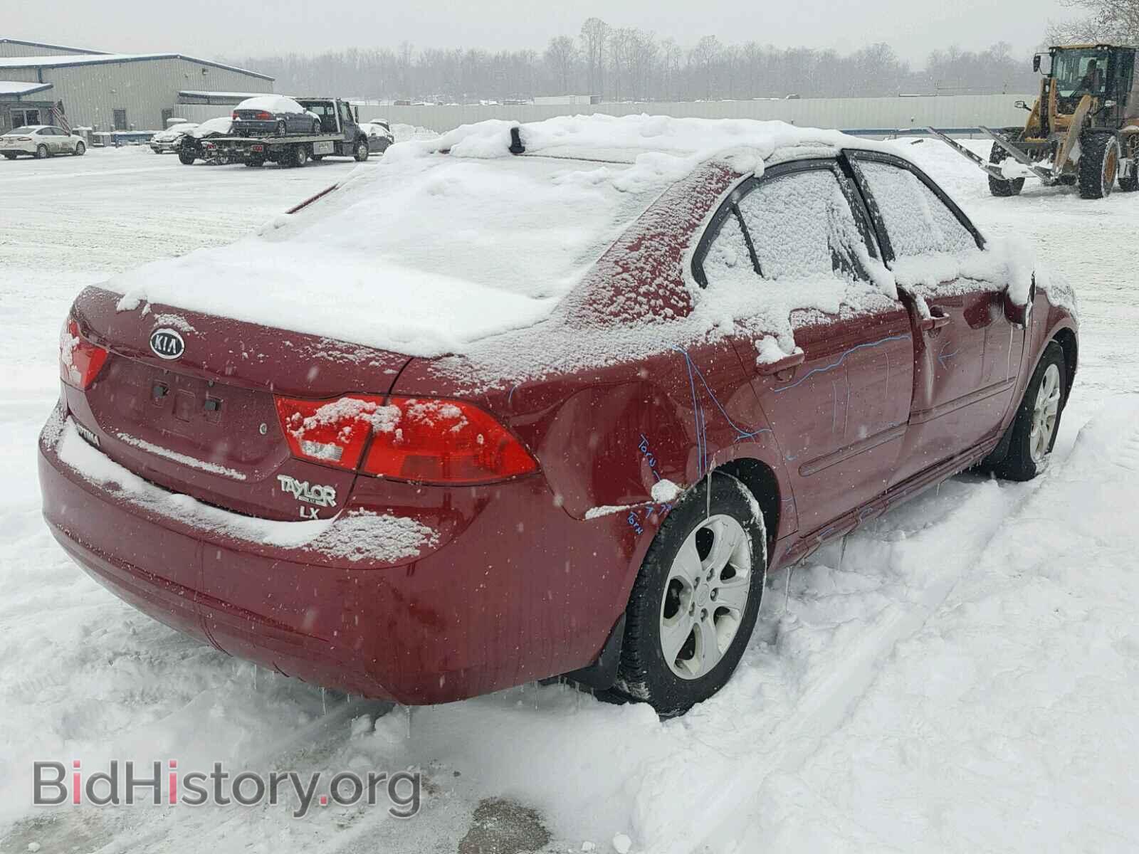 2009 KIA OPTIMA - VIN: KNAGE228395324720 - Фото 4