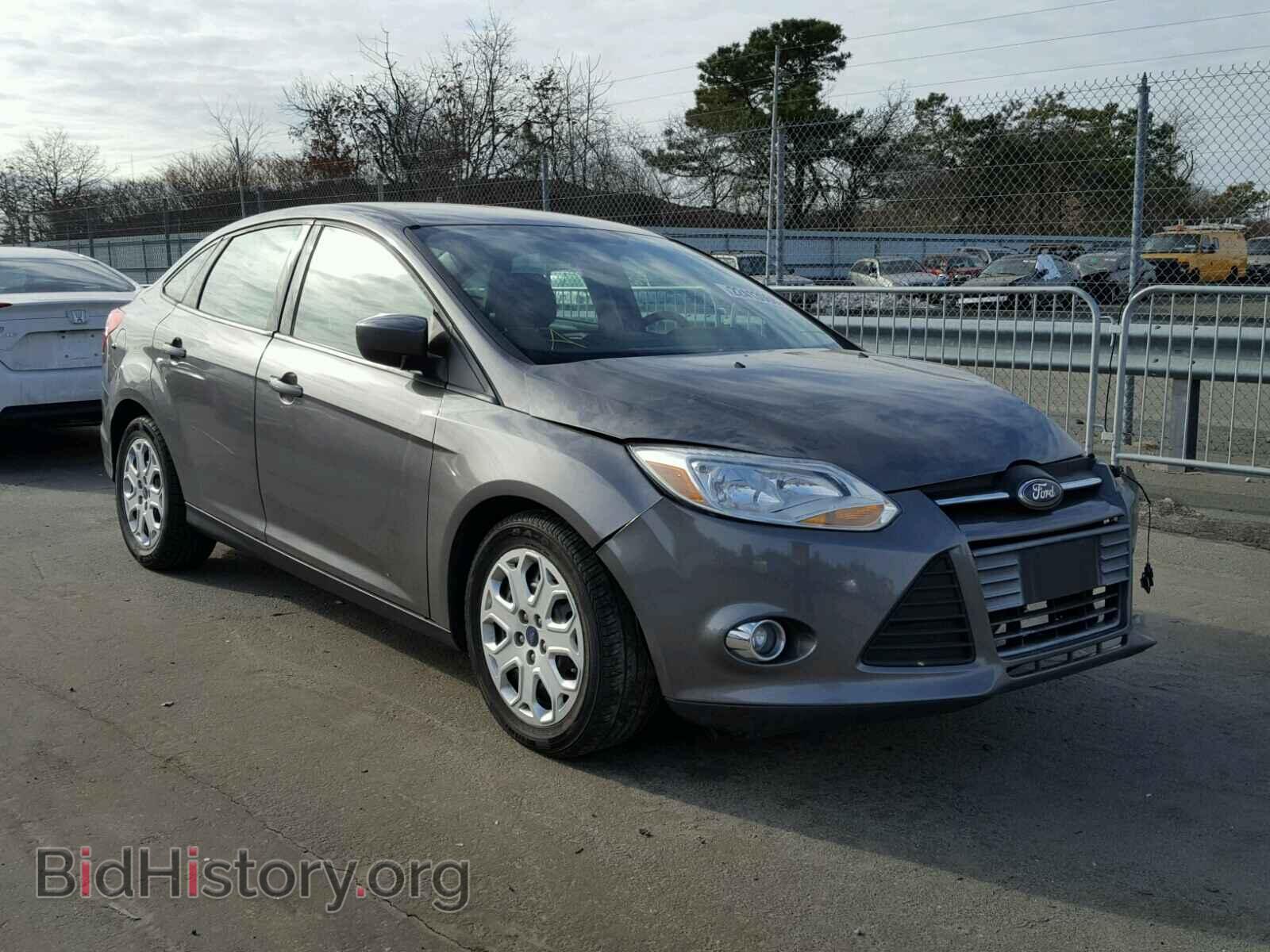 Photo 1FAHP3F27CL460452 - FORD FOCUS 2012