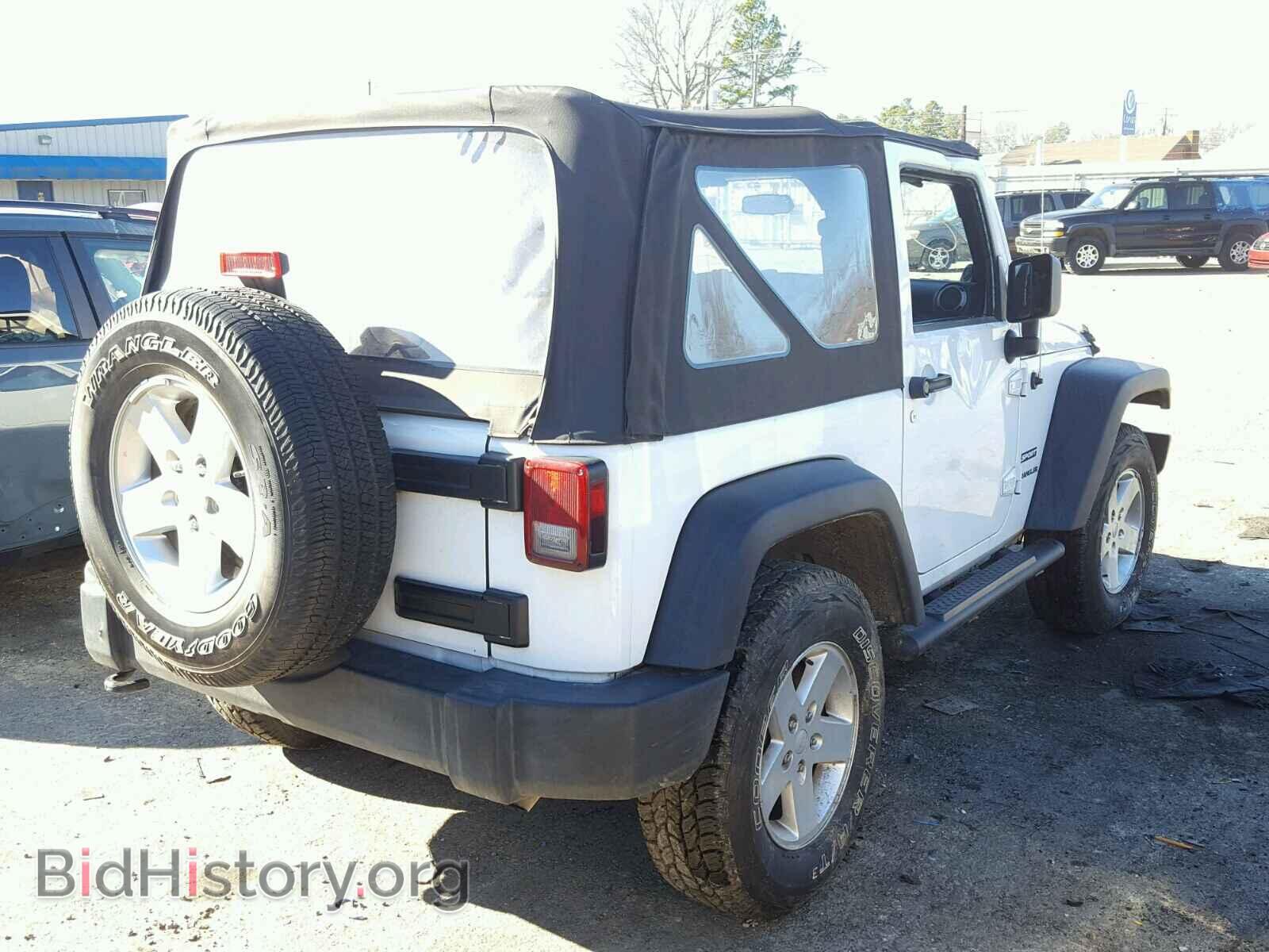 2011 JEEP WRANGLER - VIN: 1J4AA2D12BL602166 - Фото 4