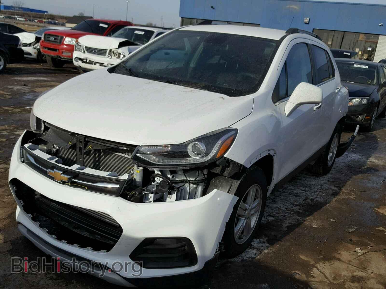 2017 CHEVROLET TRAX - VIN: 3GNCJLSB4HL262930 - Фото 2