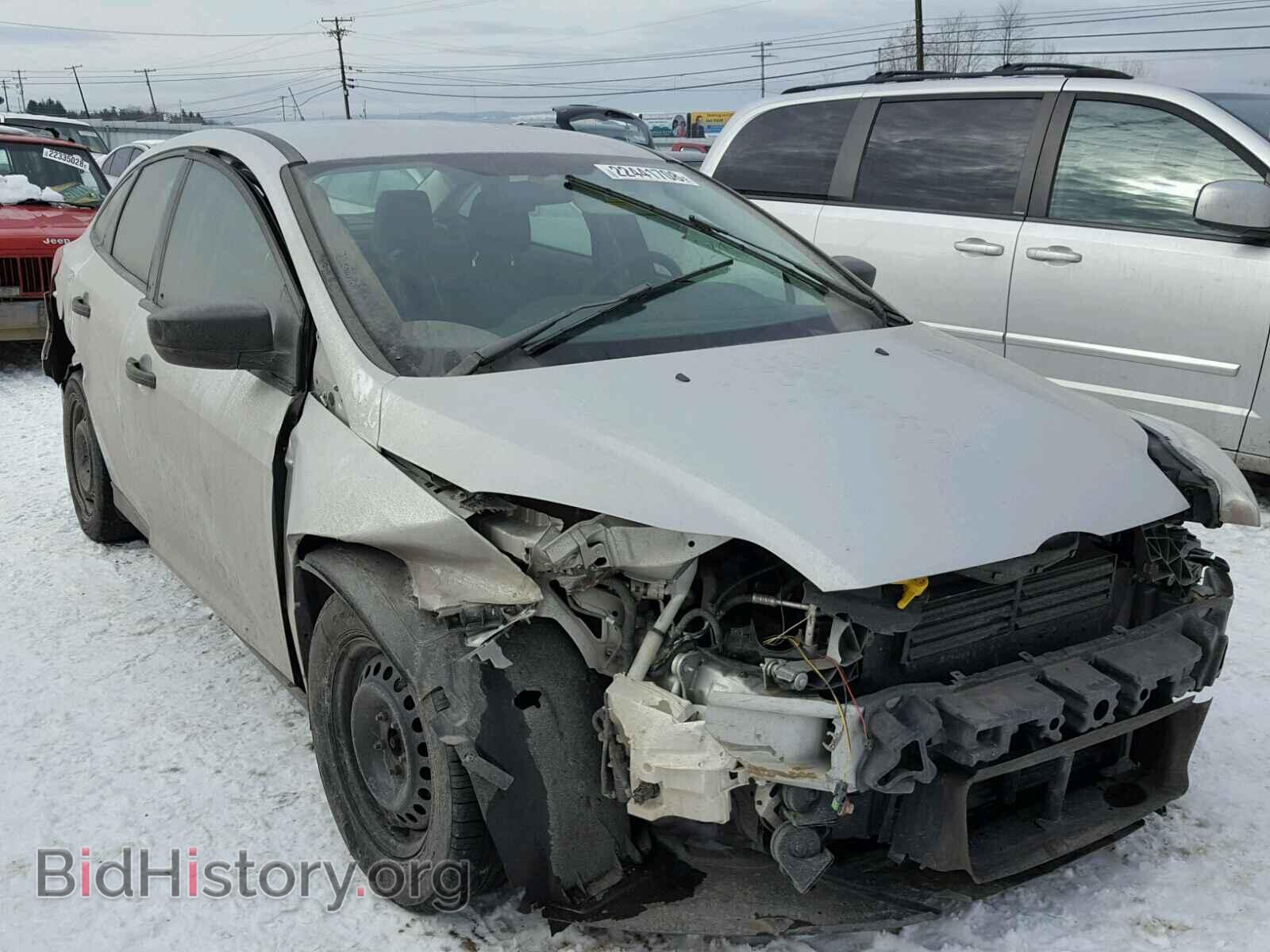 Photo 1FAHP3E28CL258415 - FORD FOCUS 2012