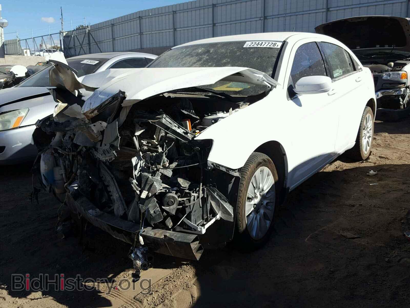 2012 CHRYSLER 200 - VIN: 1C3CCBABXCN272079 - Фото 2