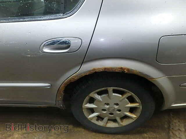 2000 NISSAN MAXIMA - VIN: JN1CA31D1YT552374 - Photo 9