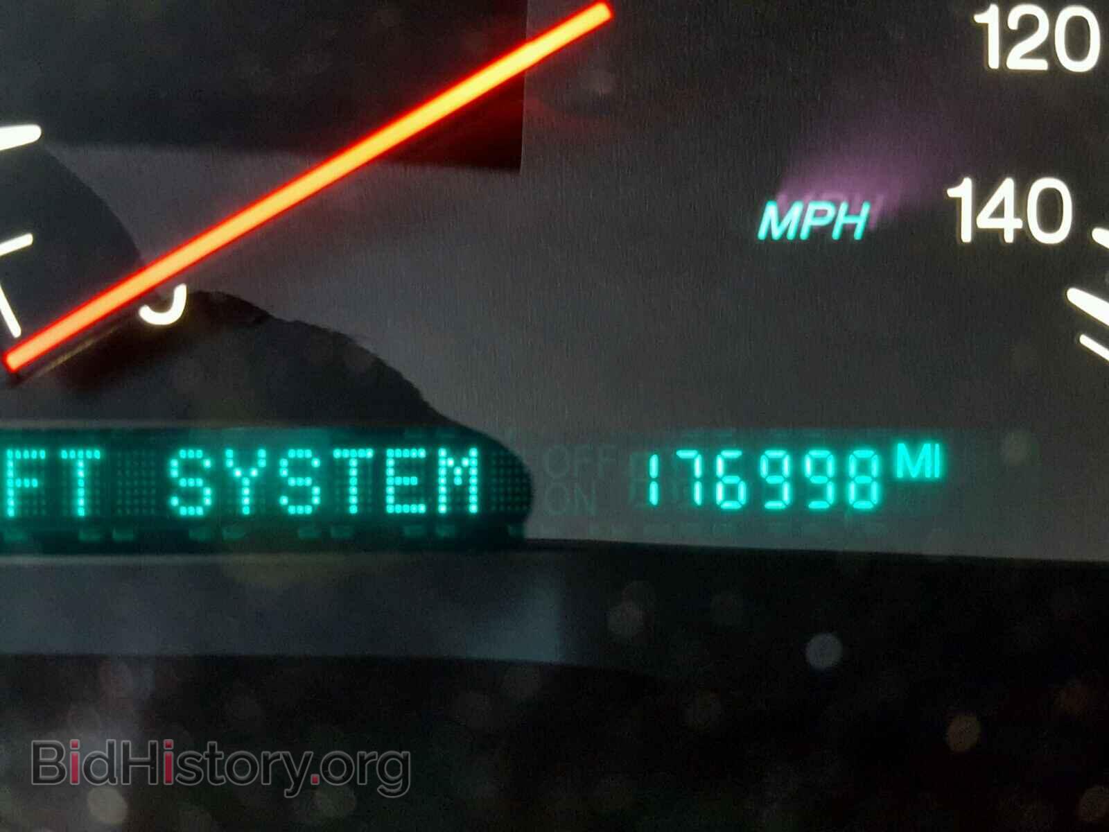 2000 CADILLAC DEVILLE - VIN: 1G6KF5794YU246730 - Photo 8