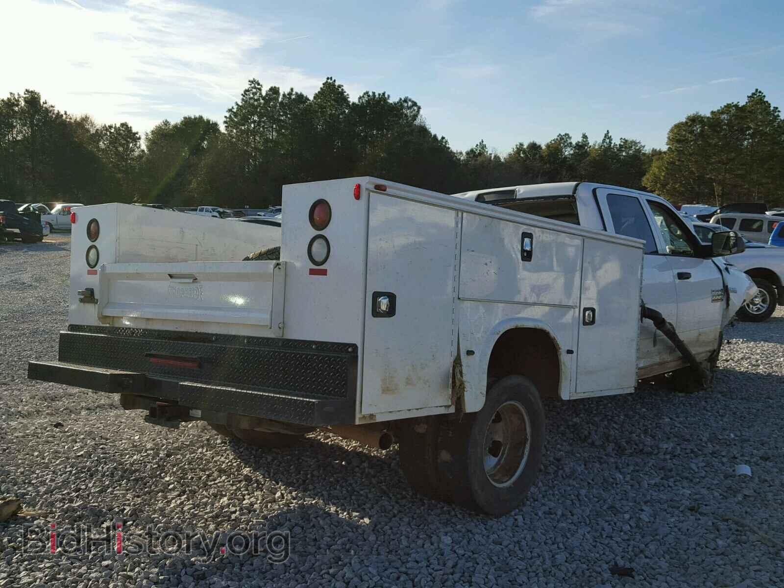 2014 RAM 3500 - VIN: 3C7WRTCJ0EG281423 - Photo 4