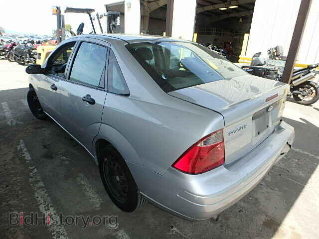 2005 FORD FOCUS - VIN: 1FAFP34N85W271797 - Фото 3