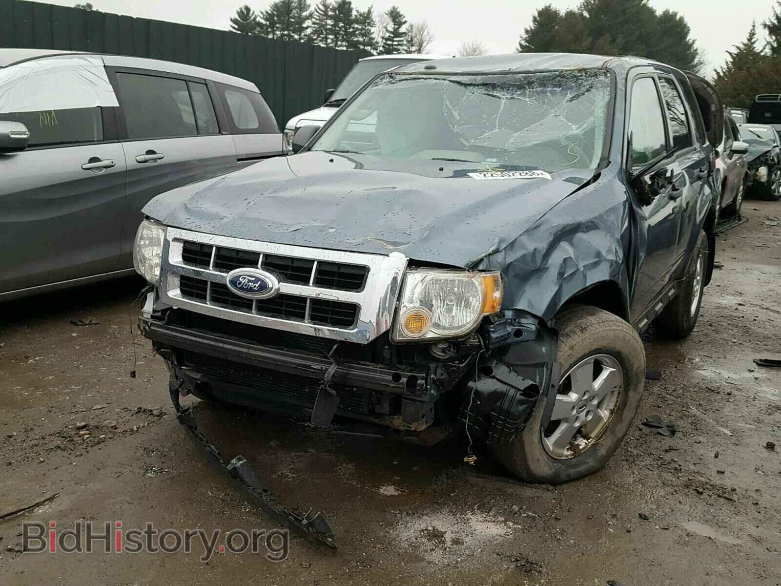 2011 FORD ESCAPE - VIN: 1FMCU0D75BKB82693 - Photo 2