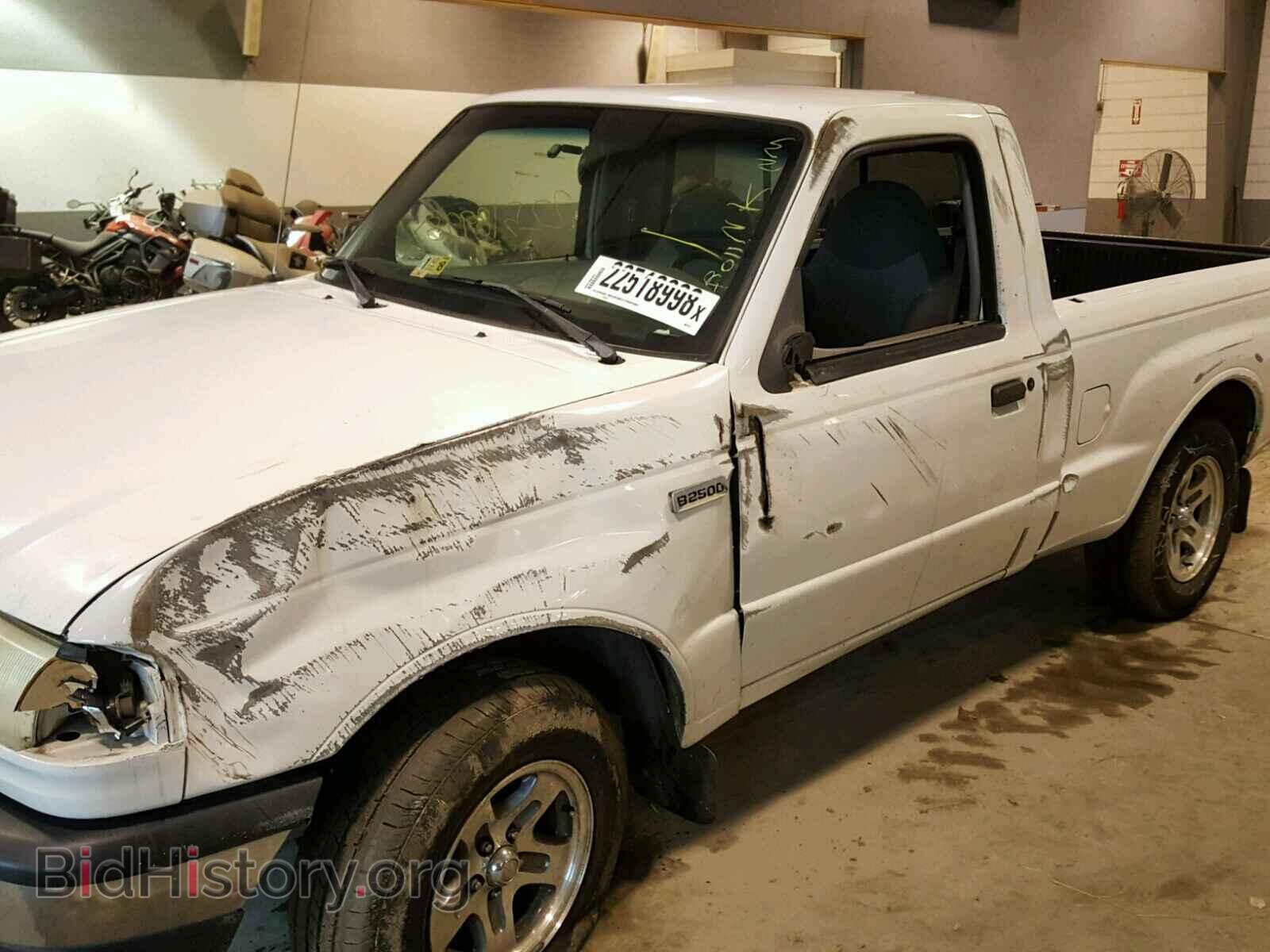 2000 MAZDA B2500 - VIN: 4F4YR12C2YTM26151 - Фото 9