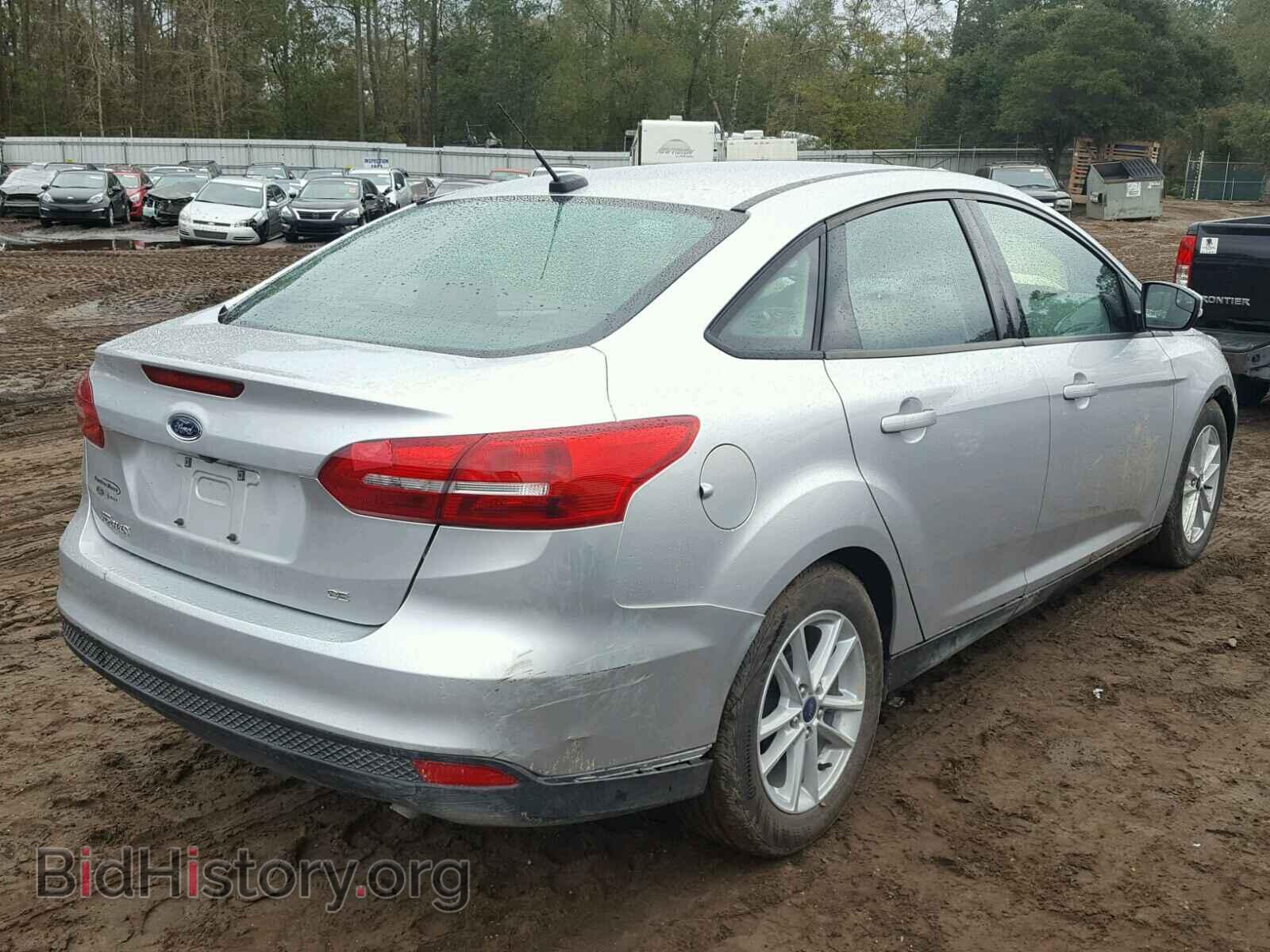 2017 FORD FOCUS - VIN: 1FADP3F2XHL318148 - Photo 4