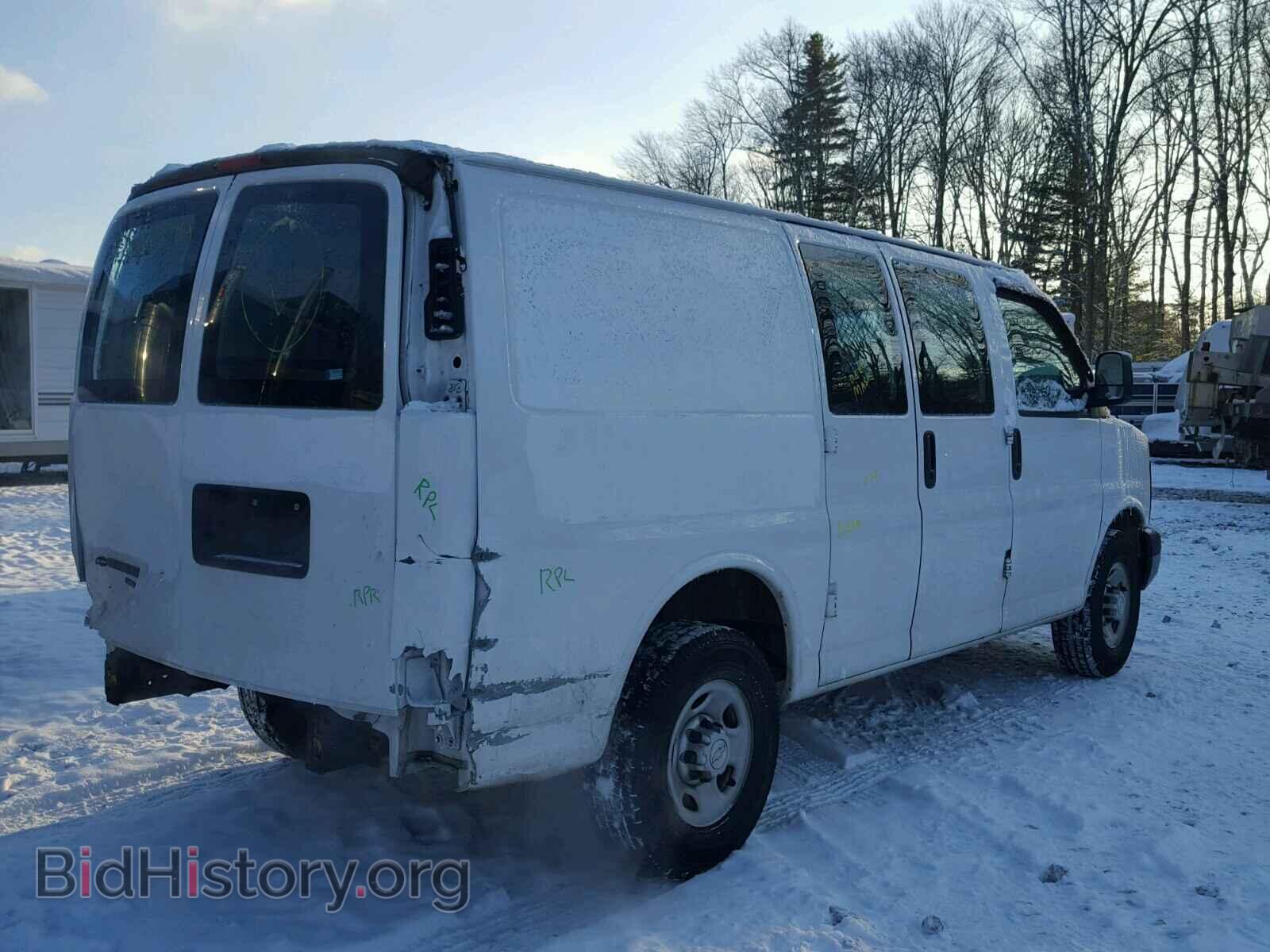 2014 CHEVROLET EXPRESS - VIN: 1GCWGFCA4E1207392 - Фото 4