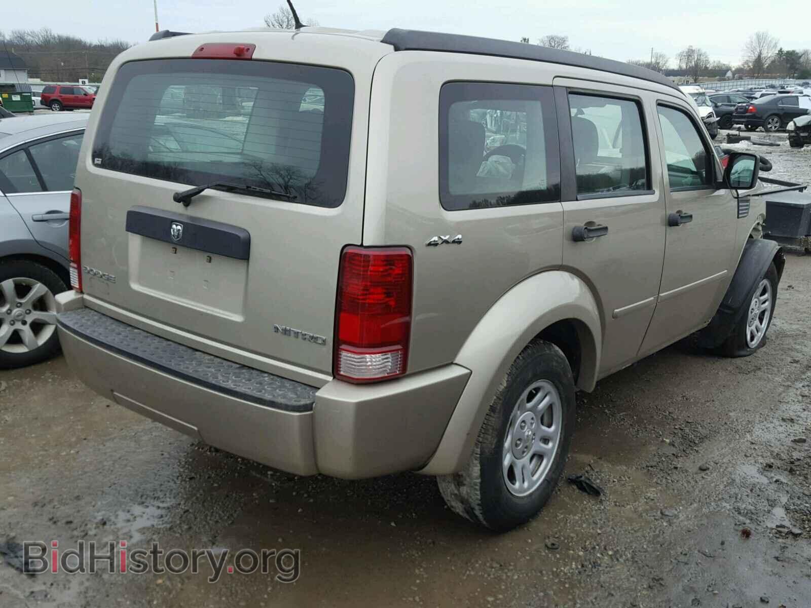 2010 DODGE NITRO - VIN: 1D4PU2GK3AW100584 - Photo 4