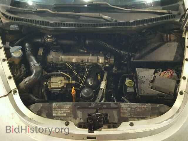 2000 VOLKSWAGEN BEETLE - VIN: 3VWCF21C0YM467280 - Фото 7