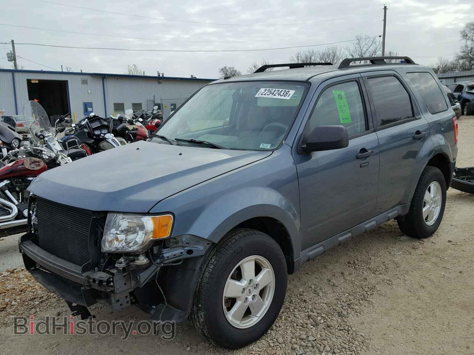 2011 FORD ESCAPE - VIN: 1FMCU0DG8BKC29702 - Фото 2