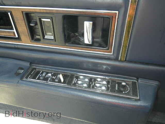 1993 CADILLAC DEVILLE - VIN: 1G6CD53B5P4242008 - Фото 9
