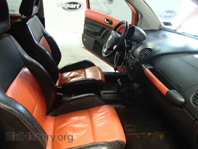 2002 VOLKSWAGEN BEETLE - VIN: 3VWCD21C12M424130 - Фото 5