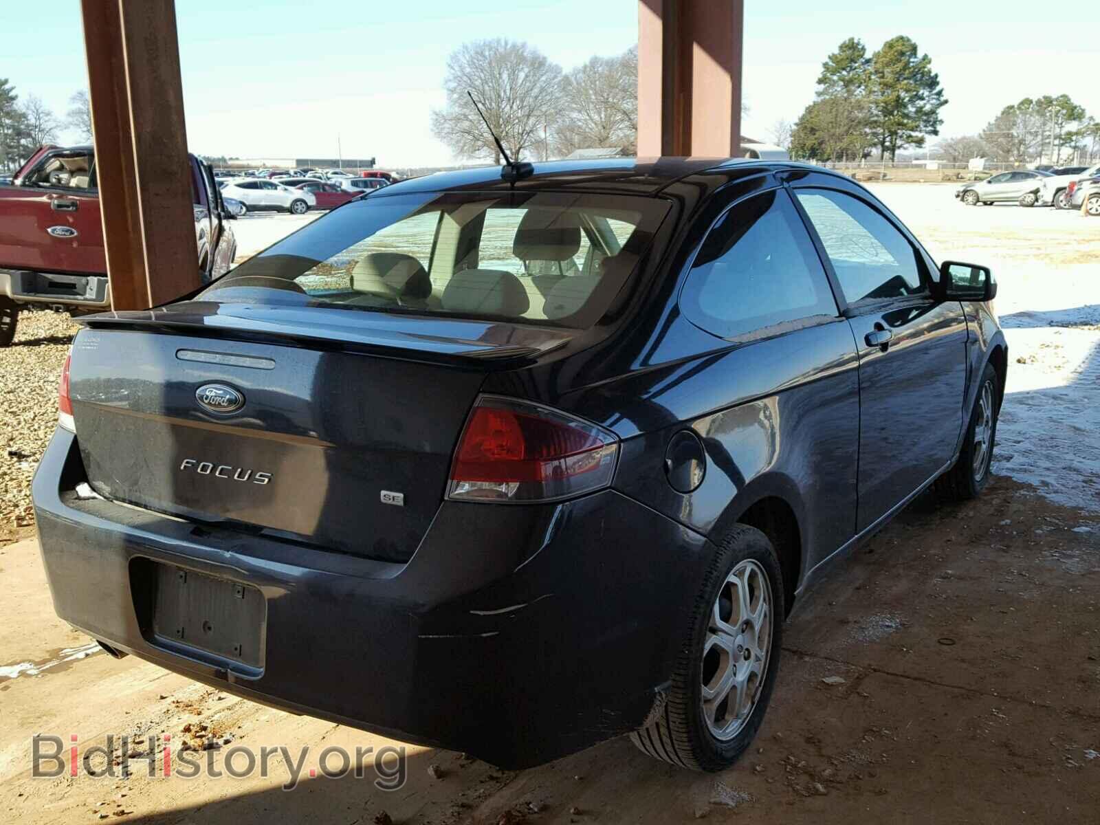 2010 FORD FOCUS - VIN: 1FAHP3CN5AW116113 - Photo 4