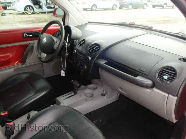 2000 VOLKSWAGEN BEETLE - VIN: 3VWCC21C2YM411091 - Фото 5