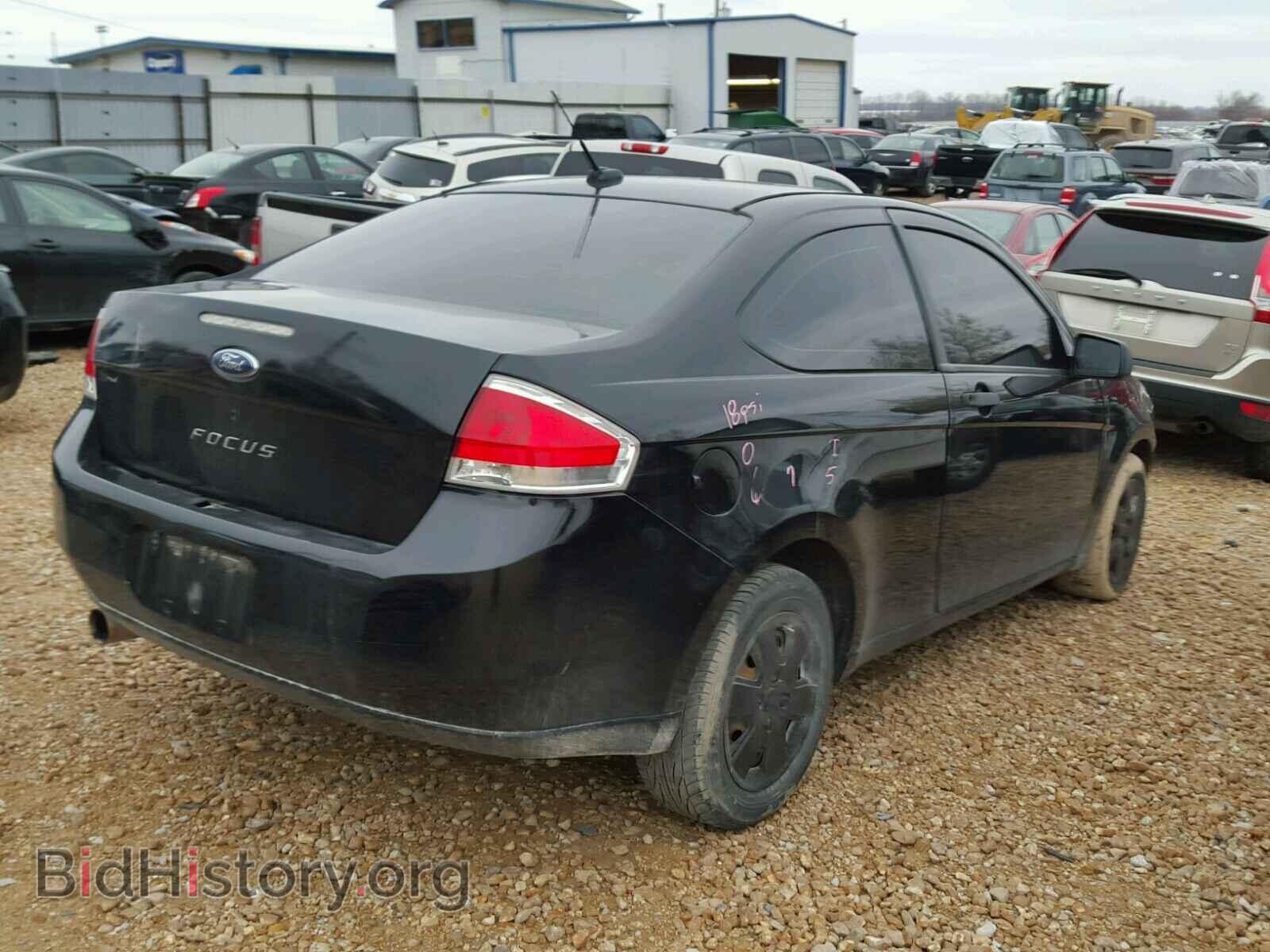 2008 FORD FOCUS - VIN: 1FAHP32NX8W294482 - Photo 4