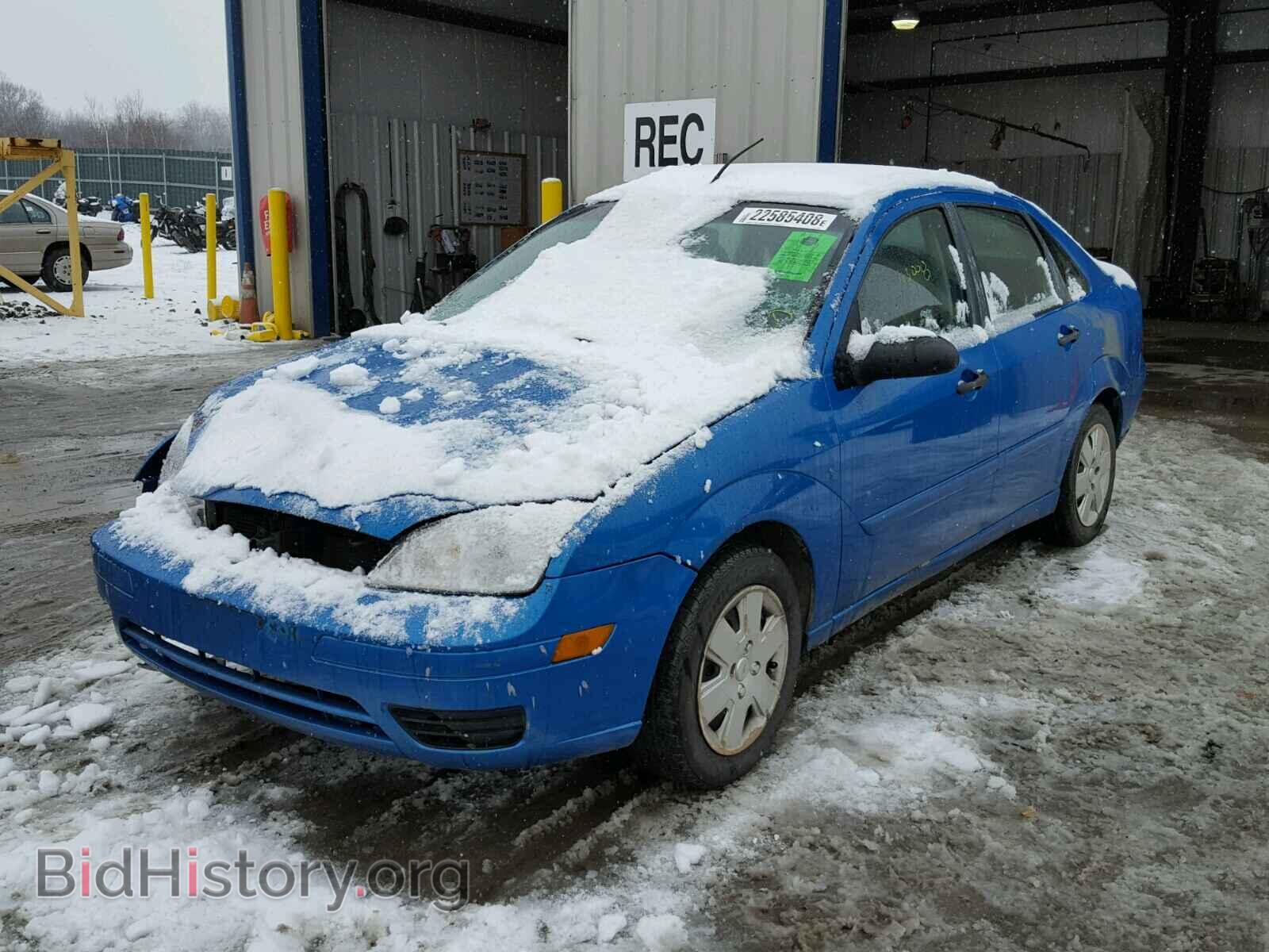 2007 FORD FOCUS - VIN: 1FAFP34N87W336277 - Фото 2