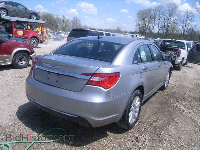 2013 CHRYSLER 200 - VIN: 1C3CCBBB3DN514260 - Фото 4