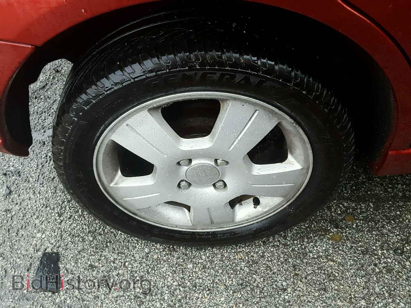2005 FORD FOCUS - VIN: 3FAFP37N05R136828 - Фото 9