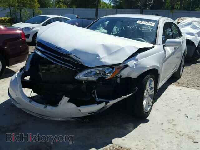 2013 CHRYSLER 200 - VIN: 1C3CCBBB3DN695358 - Фото 2