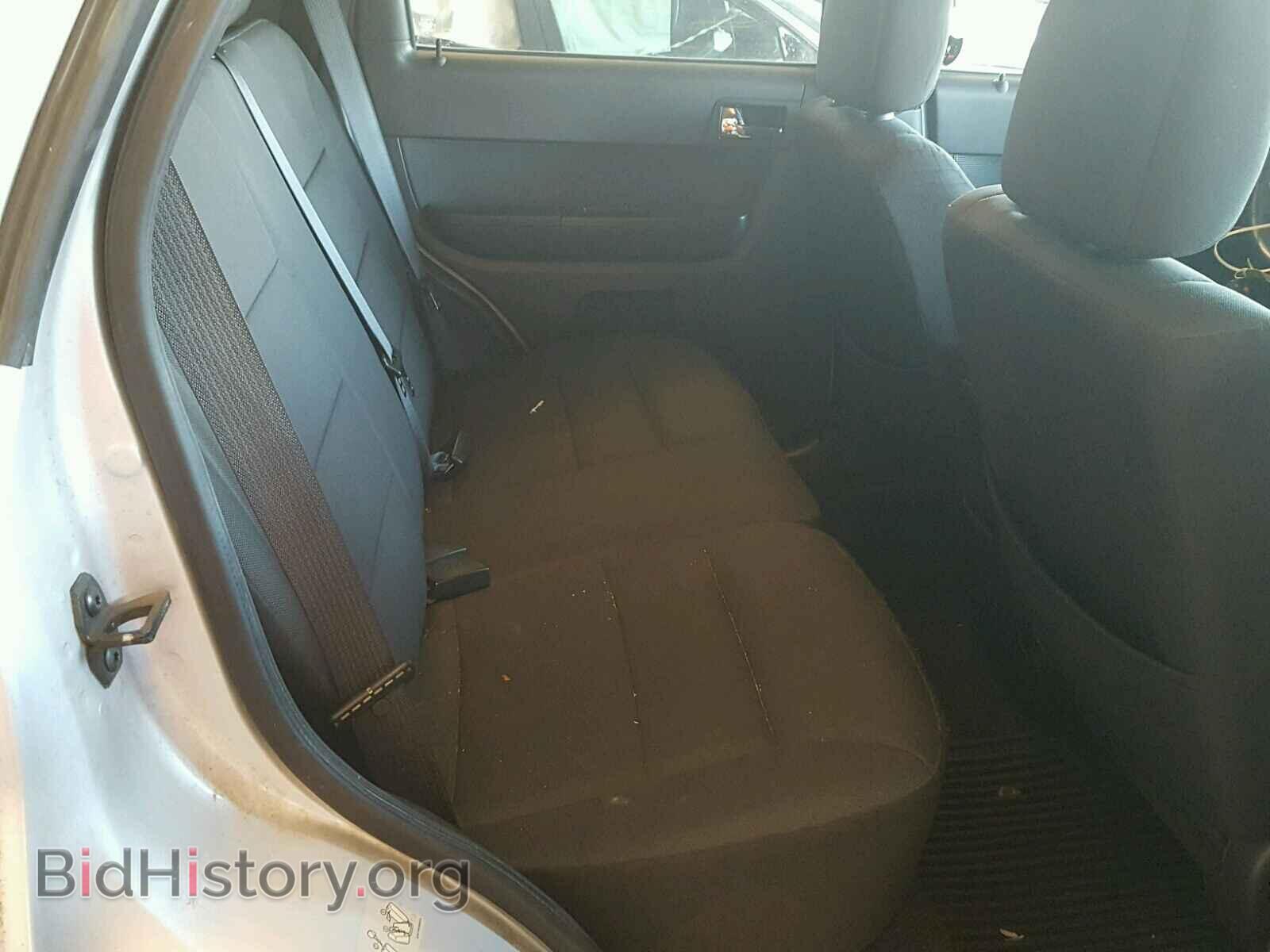 2011 FORD ESCAPE - VIN: 1FMCU0D77BKA47358 - Фото 6
