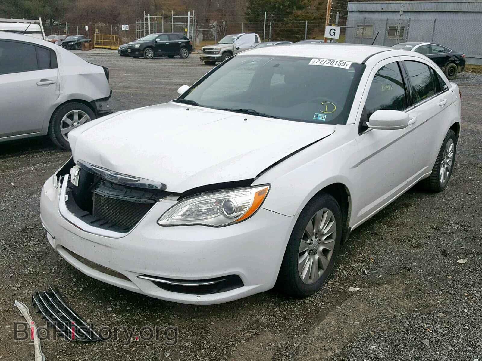 2012 CHRYSLER 200 - VIN: 1C3CCBAB9CN104658 - Фото 2